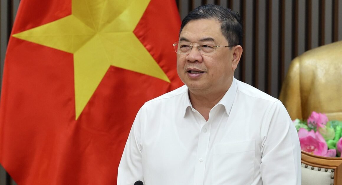 BẢO ĐẢM CÔNG BẰNG, TRÁNH LỢI DỤNG BIẾU TẶNG TRỒNG LẤY CHÍNH SÁCH NHẬP KHẨU Ô TÔ