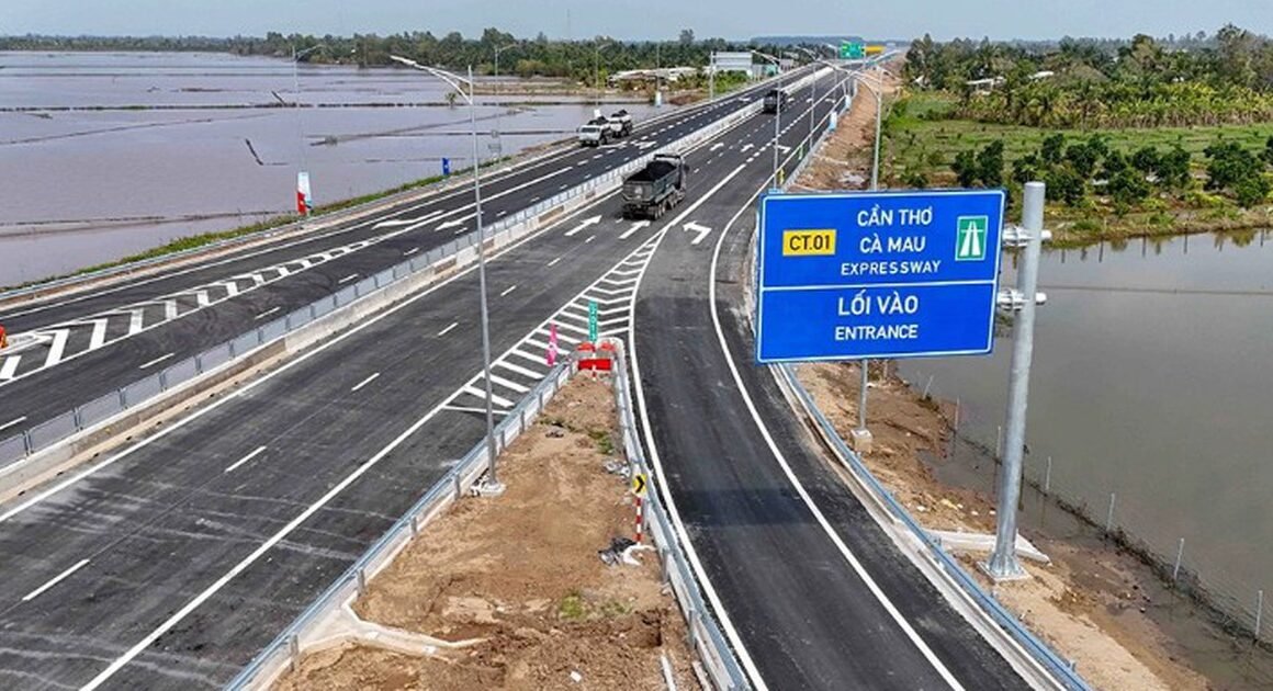 BỘ XÂY DỰNG CHẤP THUẬN PHÍ TỐC ĐỘ TỪ 900 ĐẾN 1.300 ĐỒNG/KM CHO 13 ĐOẠN ĐƯỜNG CAO TỐC BẮC – NAM!