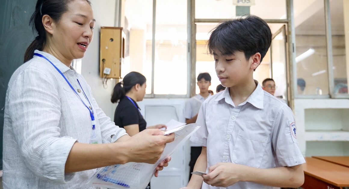 BẠN ĐÃ BIẾT NHỮNG QUY ĐỊNH VỤNG DỄ MẤT QUYỀN NHẬP HỌC LỚP 10 Ở HÀ NỘI CHƯA?
