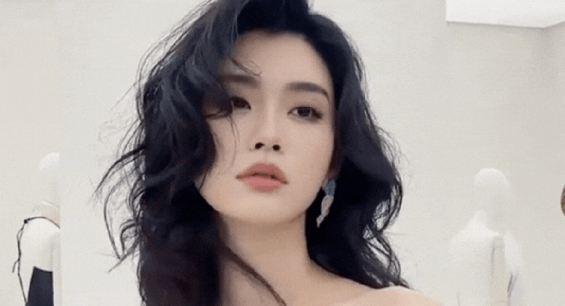 TỎI NỔI VỚI Visual VÀ Style ĐỈNH NTG, DÙ Ở NGƯỠNG U40!