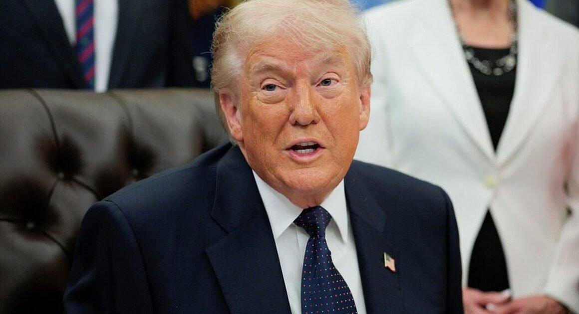 BỎNG NỔ CUỘC CHIẾN IRAN: TỔNG THỐNG TRUMP ĐỐI MẶT VÒNG XOÁY KHÓ LƯỜNG!