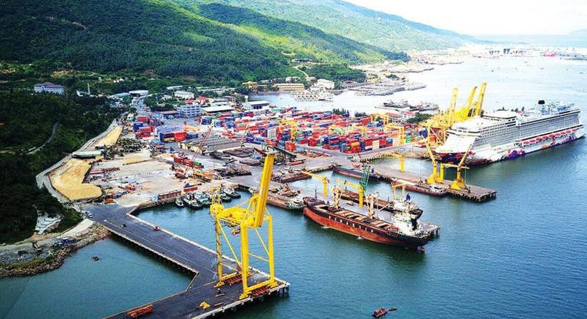 DỰ ÁN NÂNG CẤP CẢNG TIÊN SA GIAI ĐOẠN 2 BỊ PHÁT HIỆN NHIỀU SAI SÓT TƯƠI NÓI, TỪ QUYẾT ĐỊNH ĐẦU TƯ ĐẾN GIAN NAN QUY HOẠCH VÀ GIAO ĐẤT!
