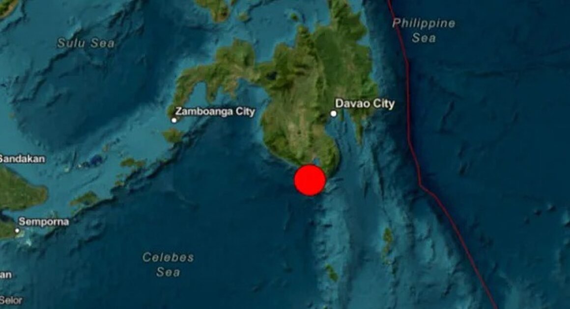 ĐỘNG ĐẤT MẠNH 7,8 ĐỘ RICHTER KHIẾN PHILIPPINES VÀ INDONESIA PHẢI CẢNH GIÁC, SÓNG THẦN CÓ THỂ ẤN NÓI ĐẾN GẦN!