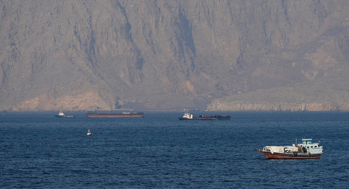 LỘT KHỎI ĐỀU KHÔNG PHẢI LÀ AI, AI MỚI LÀ ĐANG TRÁO ĐẢO THUẬN BÈN TẠI TEHRAN?