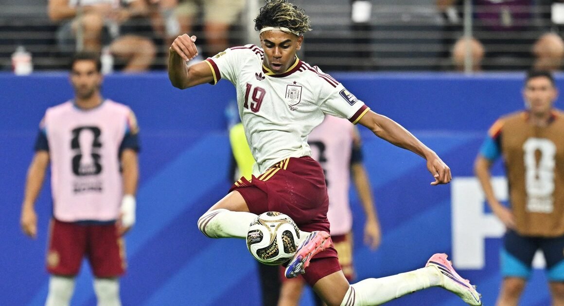 KHÓC NƯỚC MẮT VÀ VUI SƯỚNG KHI FERRAN TORRES GHI BÀN ĐÁ Phục Hưng Đội Tuyển TBN VÀ CHIẾN THẮNG ĐẦY BẤT NGỜ TẠI WORLD CUP 2026!