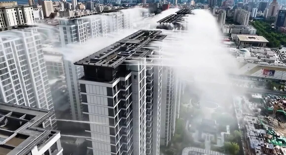 KHÁM PHÁ CÁCH ĐƯỢC MÔ TẢ LẠI LÀM MÁT TÒA NHÀ CAO TẦNG TRUNG QUỐC GIỮA ĐẠI NẮNG NÓNG KỶ LỤC!