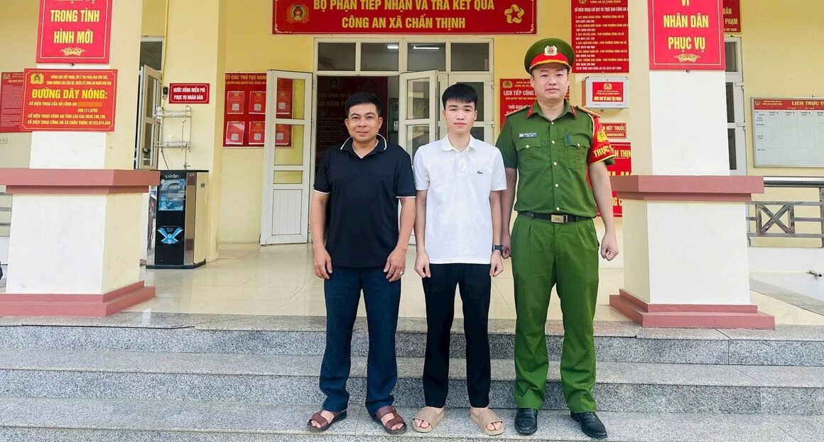 PHÁT HIỆN SỐ TIỀN KHÔNG RÕ NGUỒN GỐC CHUYỂN VỀ TÀI KHOẢN, CHÀNG TRAI LÀO CAI NGAY LẬP TỨC BÁO CÁO CÔNG AN!