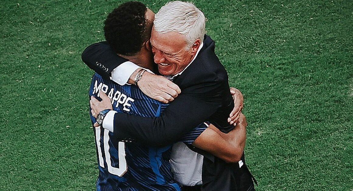 KYL IAN MBAPPE GỬI LỜI TÂM TỪ ĐẦY NƯỚC MẮT GẶP CẢM XÚC VỚI HL V DESCHAMPS SAU THẤT BẠI ĐAU ĐỚN TẠI WORLD CUP