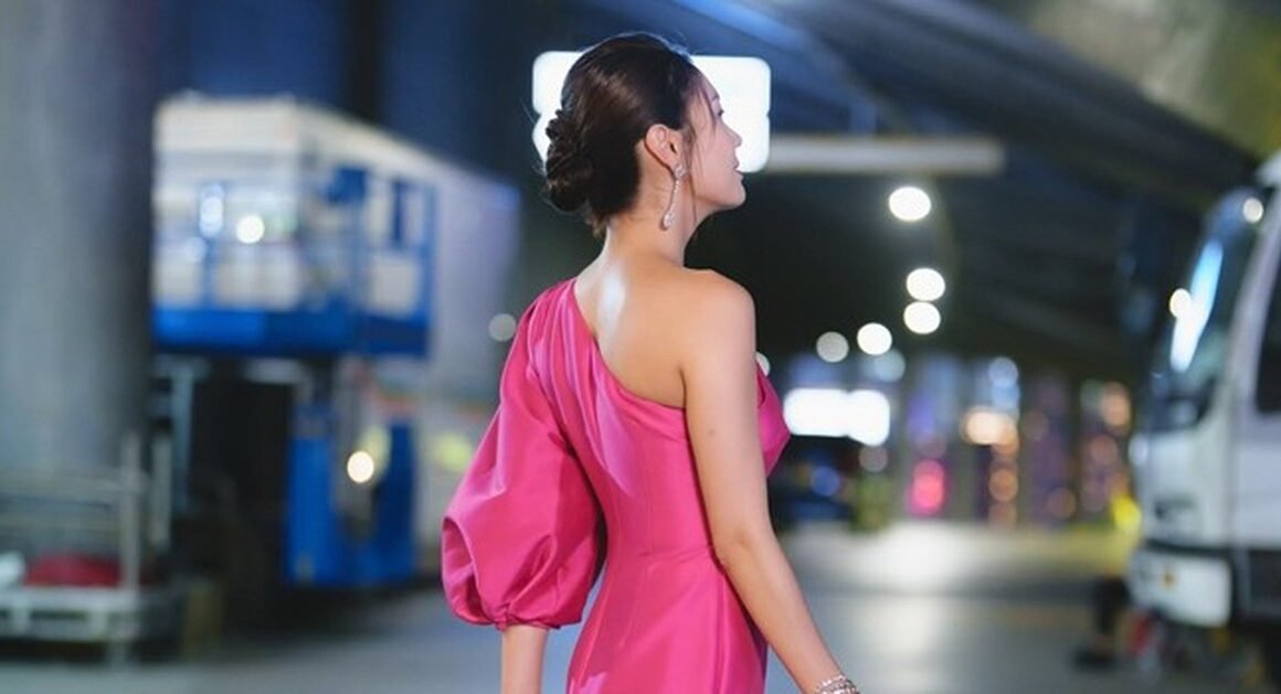SAU KHI CHIA TAY TỶ PHÚ, NÀNG HẬU ĐỘC LẬP VÀ KHÁC BIỆT HOÀN TOÀN!