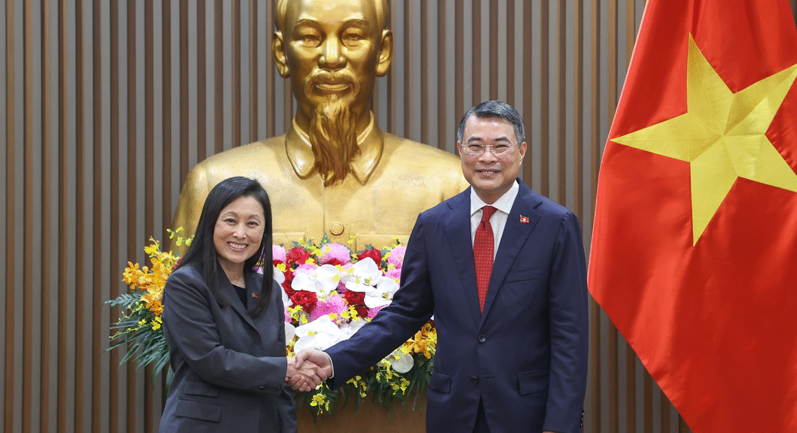 THỦ TƯỚNG LÊ MINH HƯNG TIẾP ĐẠI SỨ MỸ, HÀN GẦN CHUYỂN ĐỘNG MỚI VỀ HỢP TÁC VIỆT – MỸ