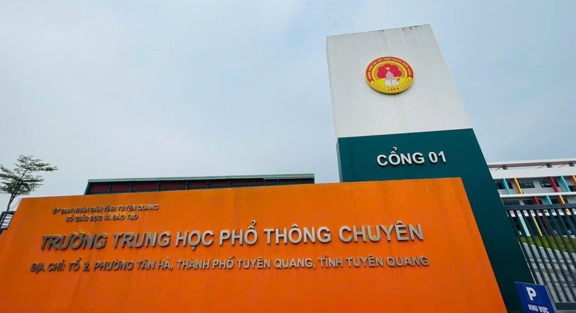 BỘ GD-ĐT CHÍNH THỨC VỀ VIỆC TỔ CHỨC THI LẠI MÔN TOÁN TẠI TRƯỜNG THPT CHUYÊN TUYÊN QUANG!