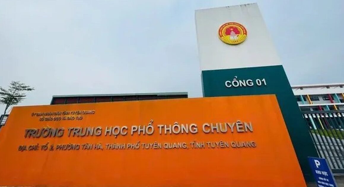 NGUYỄN THỊ DIỆU THUÝ, GIÁO VIÊN MÔN NGỮ VĂN VÀ THƯ KÝ ĐIỂM THI, ĐÃ ĐẾN CƠ QUAN AN NINH ĐỂ ĐẦU THÚ!
