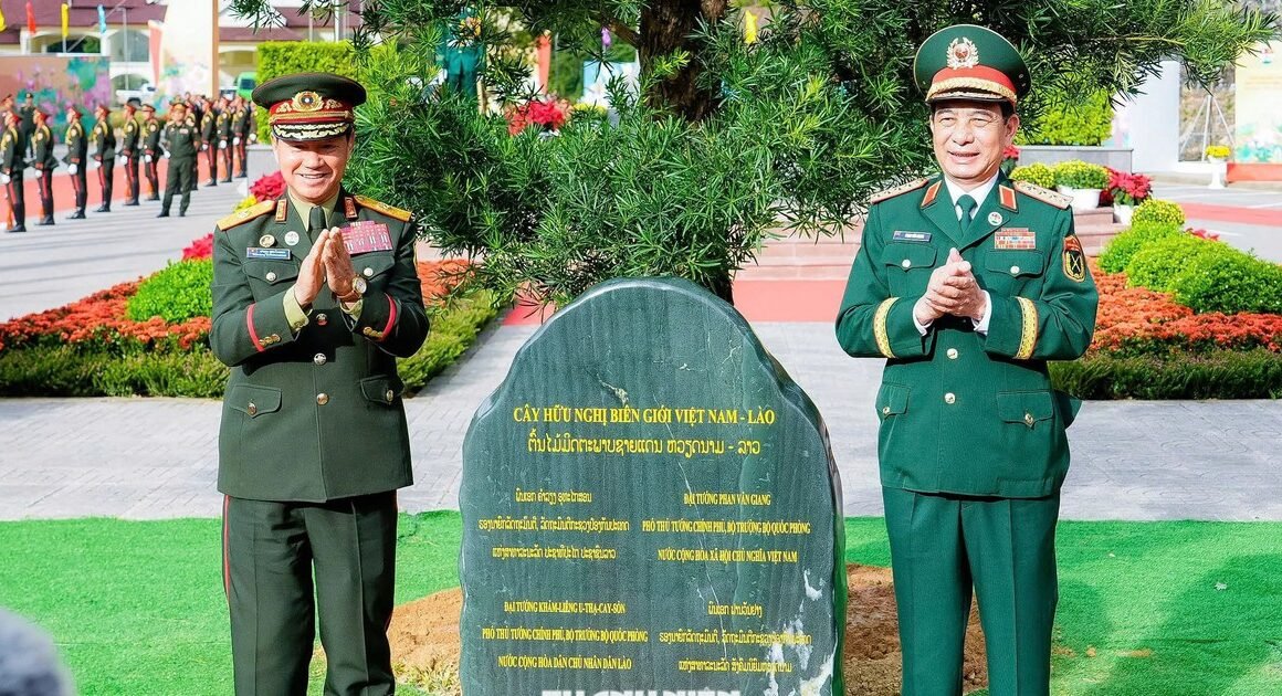 KHÁM PHÁ CHIẾC NẮP GIAO LƯU HỮU NGHỊ QUỐC PHÒNG BIÊN GIỚI VIỆT NAM – LÀO, NỐI DẤU SỨC MẠNH HẬU CẢNH HỢP TÁC SỐNG CÙNG HỮU NGHỊ!