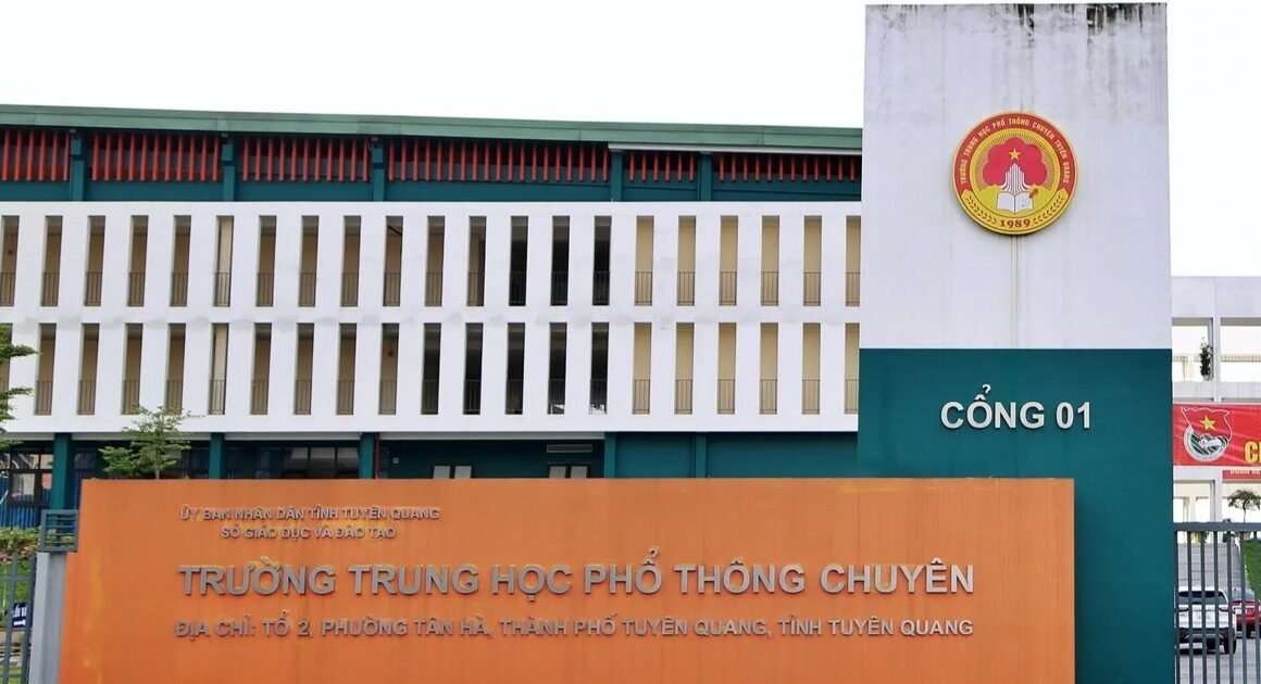 **TẠI SAO BỘ GD-ĐT ĐỀ NGHỊ CHO THÍ SINH THI LẠI CHO DÙ QUY CHẾ ĐÃ ĐĂNG KÝ?**