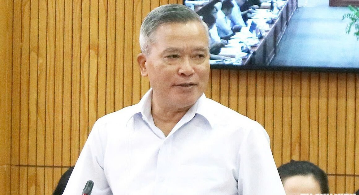 AI ĐÓ VẪN SỬ DỤNG NHÀ CÔNG VỤ DÙ ĐÃ CÓ NHÀ RIÊNG VÀ VỢ CHỒNG VỀ HƯU!