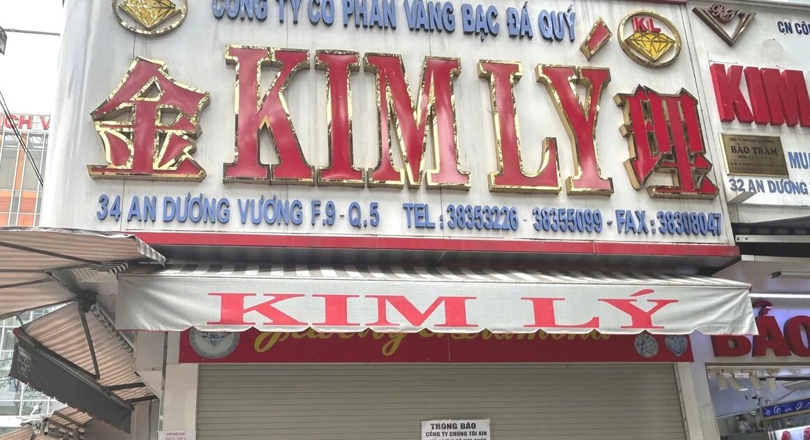 KHÁCH HÀNG ĐANG RỜI BỎ, CỬA HÀNG KIM CƯƠNG SỐNG CÒN CHỮA CHẮN LÀ GÌ?