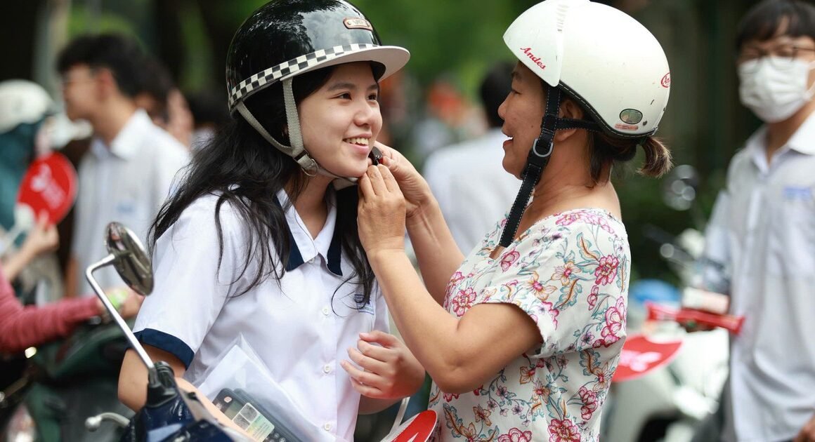 DƯỚI ĐÂY LÀ GÌCHUYÊN MỤC MIỄN PHÍ SÁCH GIÁO KHOA CHO HỌC SINH ĐANG KHUẤY ĐẢO NHIỀU PHỤ HUYNH!