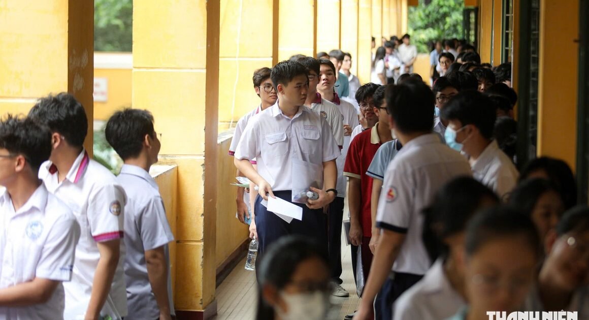 BẤT CHẤP CẢNH CÁO VÀ CÁCH MẠNG, VẤN ĐỀ LIÊM CHÍNH TRONG KỲ THI TỐT NGHIỆP VÀ TUYỂN SINH VĂN HÓA VIỆT NAM VẪN CHƯA CÓ LỜI GIẢI TRIỆT ĐỂ