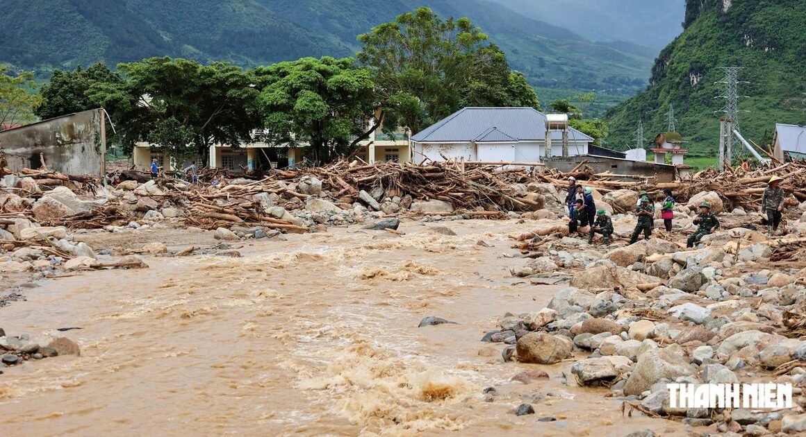 KHÓA ĐÓNG, CHỢ ĐÊM, CÂY XANH VẠN DẶM – ĐỘI CHÓ NGHIỆP VỤ TRƯỜNG TRUNG CẤP 24 BIÊN PHÒNG SẼ THAM GIA TÌM KIẾM CỨU NẠN TẠI LAI CHÂU!